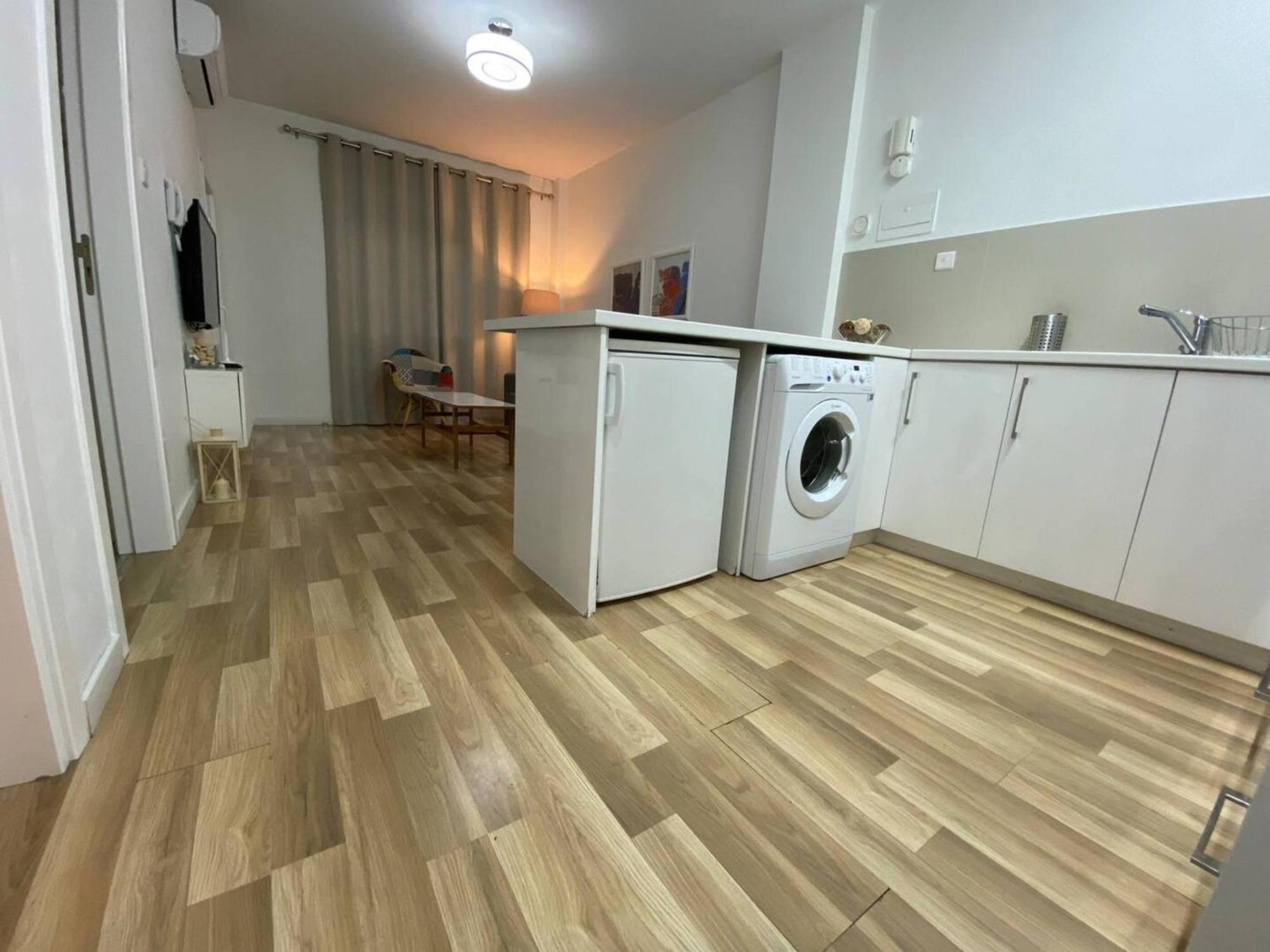Seabreeze City Center Flats By Trulycyprus Limasol Dış mekan fotoğraf