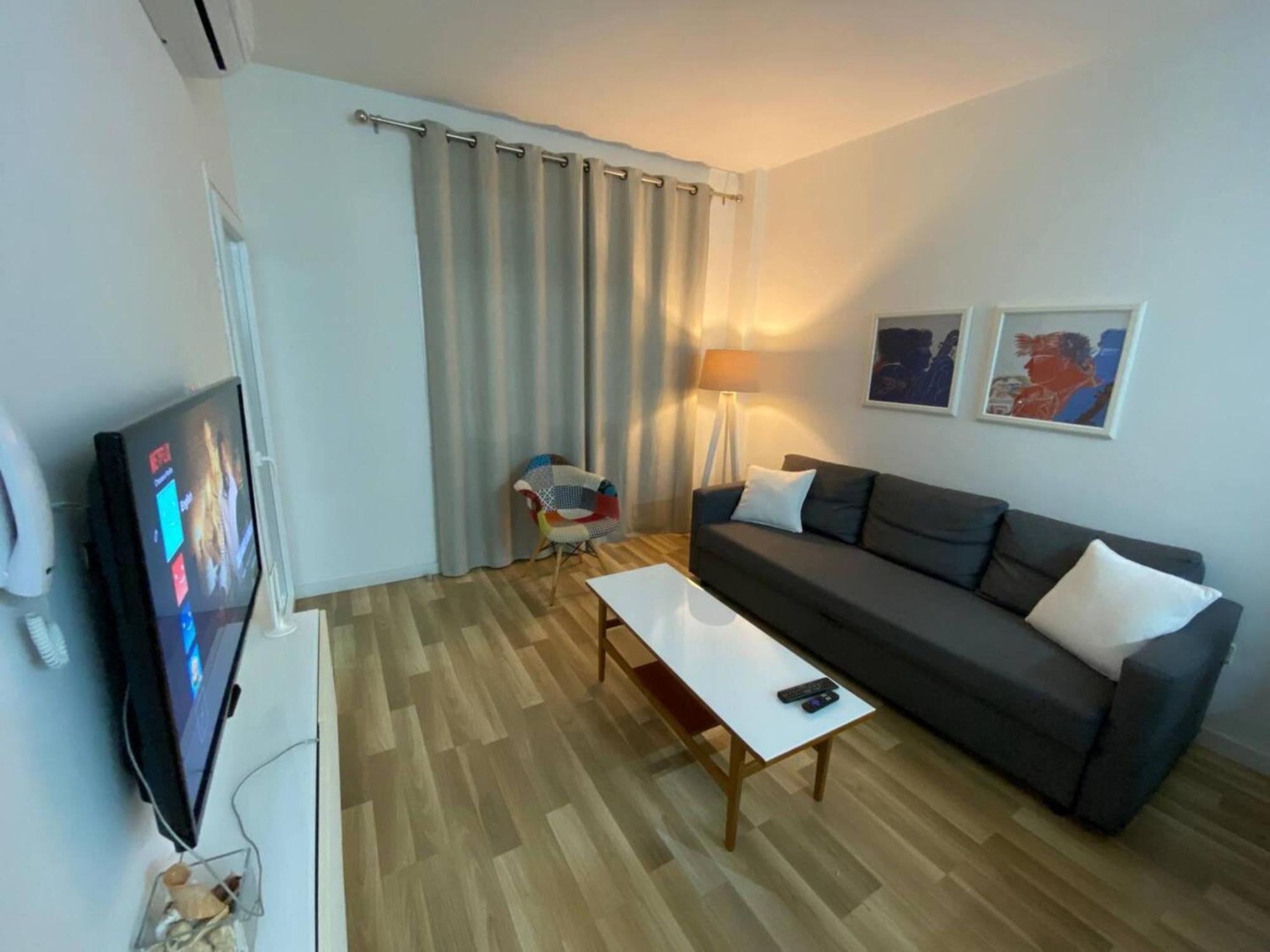 Seabreeze City Center Flats By Trulycyprus Limasol Dış mekan fotoğraf